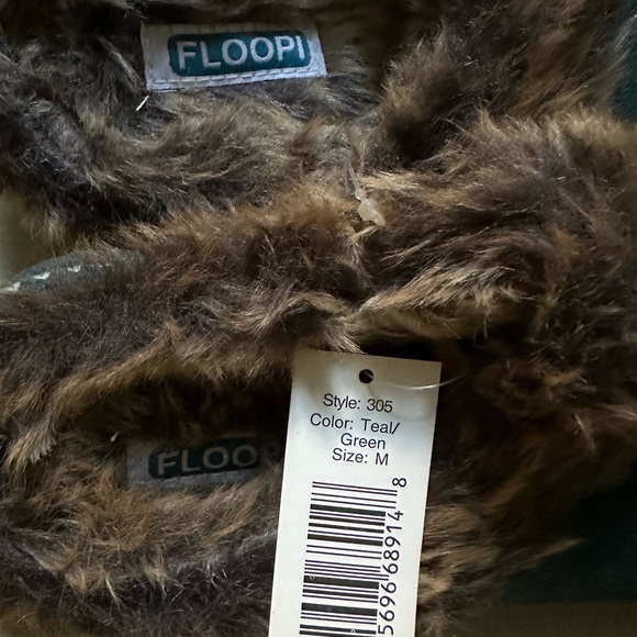 Floopi Teal Slippers with Fur ~ Medium Sizes 7-8 - Picture 5 of 9